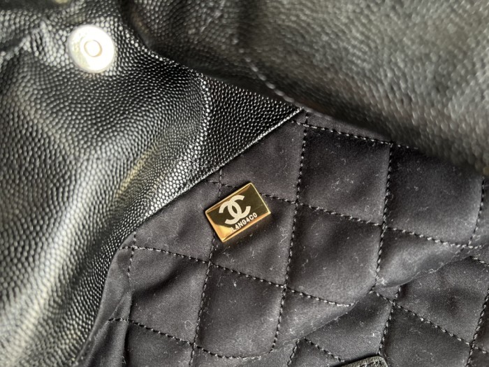  Handbag   Chanel   size  35cmx37cmx7 cm