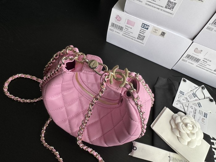 Handbag Chanel  AP3232  size  14cmx10cmx6 cm