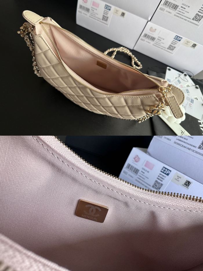  Handbag  Chanel  AS3917  size  15cmx20cmx6 cm