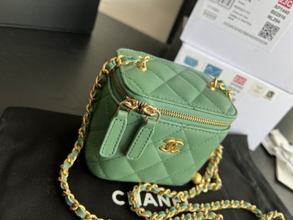  Handbag   Chanel  AP1447 size 8.5cmx11cmx7 cm