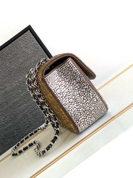  Handbag  Chanel  size  20  cm