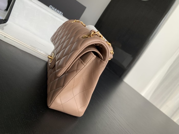  Handbag   Chanel 1113  size 23 cm