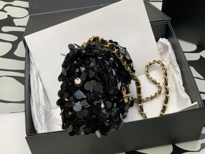 Handbag   Chanel   size  20 cm