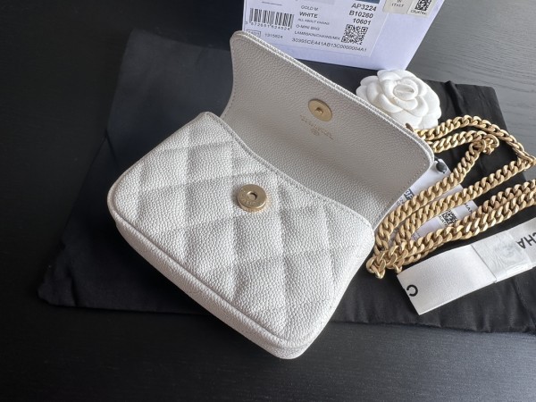  Handbag  Chanel  3224 size  12.5cmx9cmx3 cm