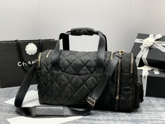 Handbag   Chanel  size 51*23*20.5 cm