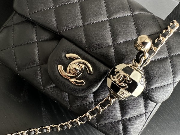  Handbag   Chanel AP1786  size  18  cm