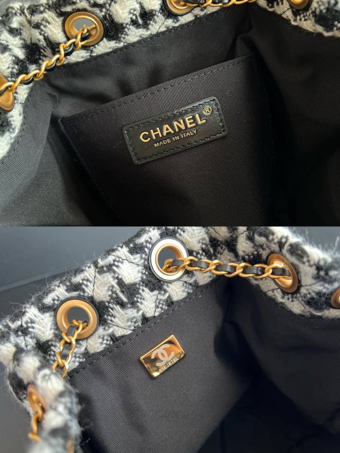  Handbag   Chanel  AS3639  size  18cmx19.5cmx14 cm 