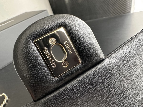  Handbag   Chanel AP1786  size  18  cm