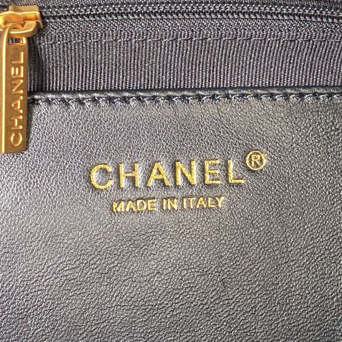 Handbag   Chanel  AS3632  size  45X27X16 cm