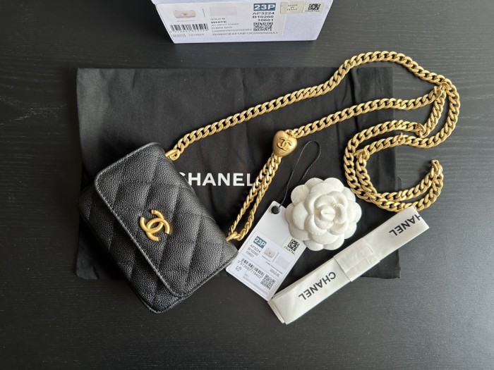  Handbag  Chanel  3224  size  12.5cmx9cmx3 cm 