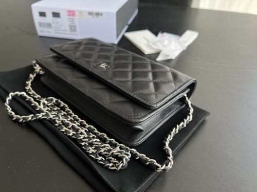 Handbag   Chanel   0250  size  19 cm 