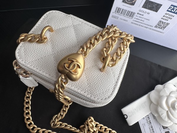  Handbag   Chanel   3203  size  11cmx8.5cmx7 cm