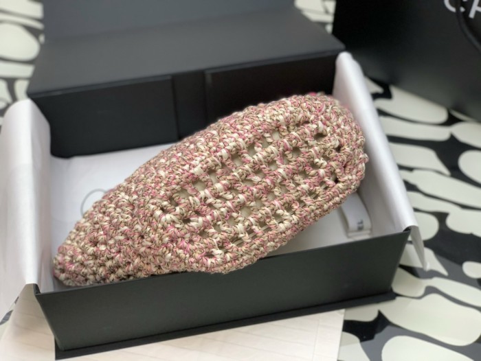  Handbag Chanel  size  36*20*12* cm