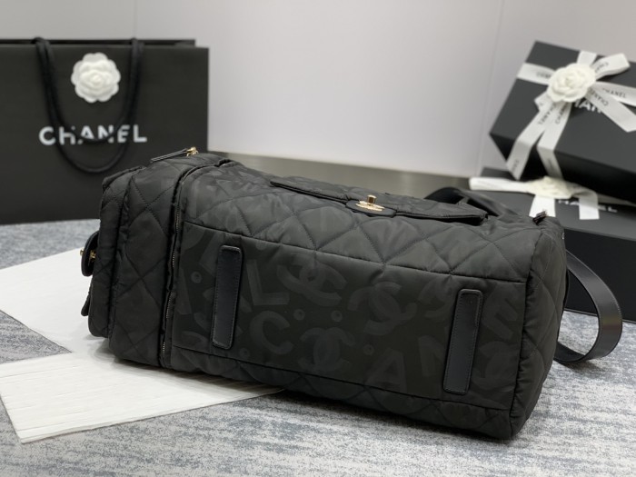 Handbag   Chanel  size 51*23*20.5 cm