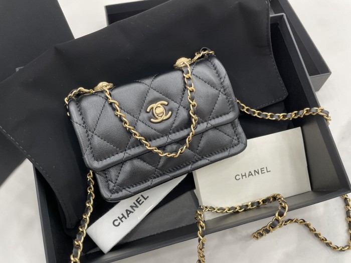 Handbag   Chanel  AP1664  size  13.5*9.4*4.5 cm