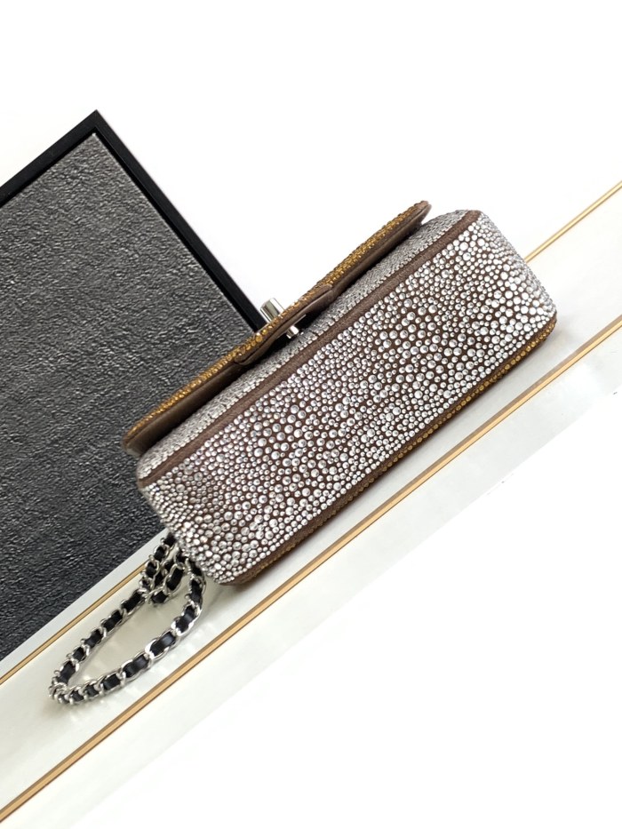  Handbag  Chanel  size  20  cm