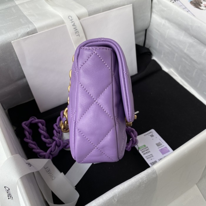 Handbag  Chanel  AS3205  size   13-18-6 cm