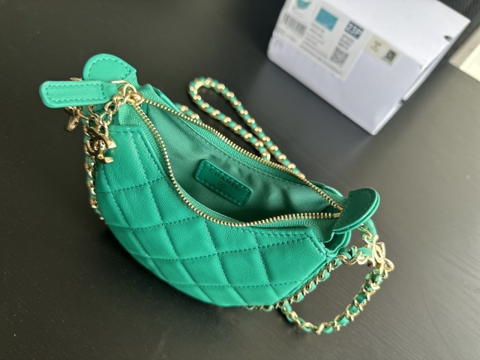 Handbag   Chanel   AS3917  size  14cmx10cmx6 cm