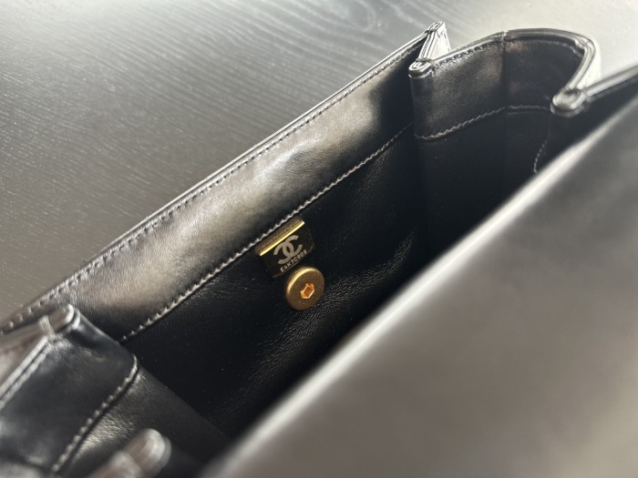  Handbag  Chanel  AS3886  size  22cmx16cmx7 cm