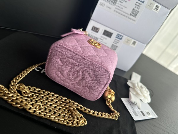  Handbag   Chanel  3203  size  11cmx8.5cmx7 cm