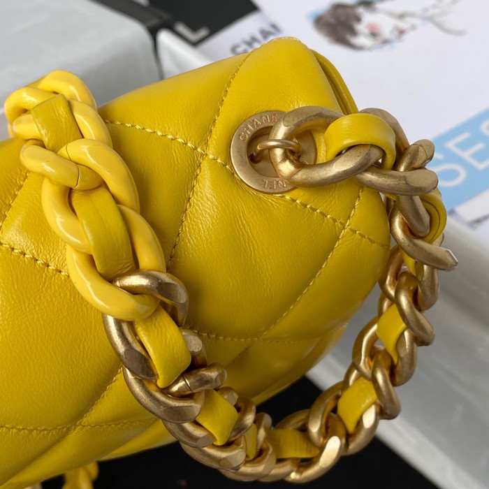 Handbag  Chanel AS3206   size 16-22-7 cm