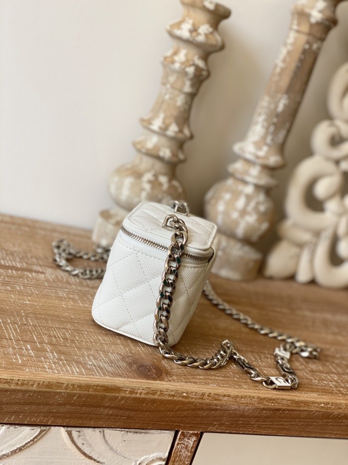  Handbag Chanel 81193  size  12 cm  