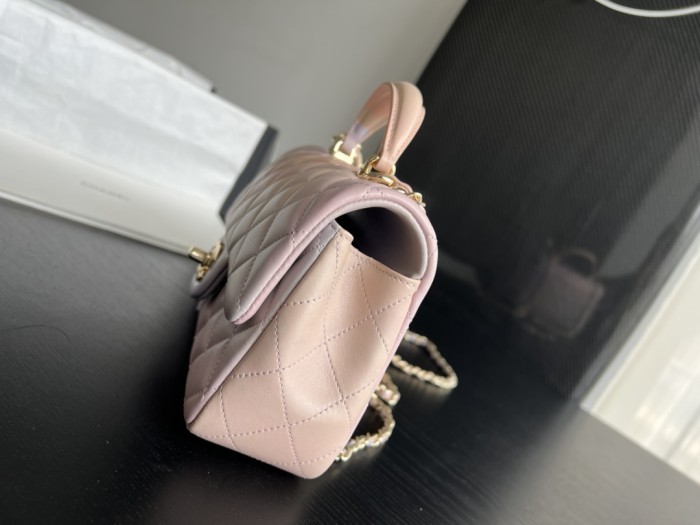  Handbag  Chanel   AS2431  size  20cmx13cmx9 cm