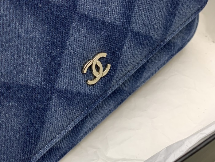 Handbag   Chanel  size  19 cm