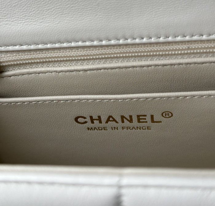 Handbag   Chanel  AP3744  size  18  cm  