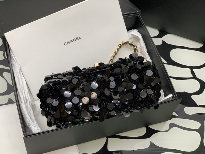 Handbag   Chanel   size  20 cm