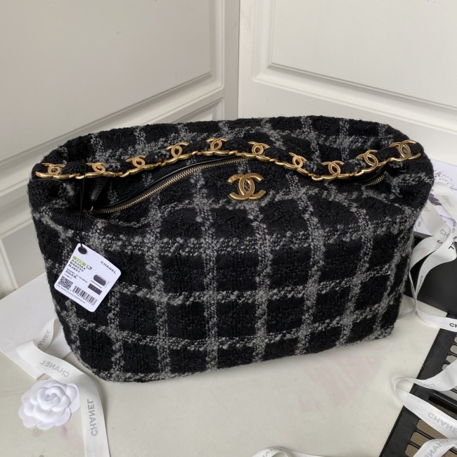 Handbag   Chanel  AS3564  size  55X33X24 cm