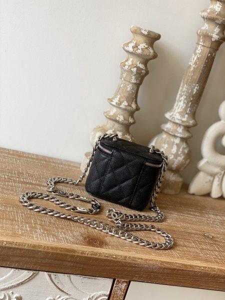  Handbag Chanel 81193  size  12 cm