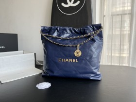  Handbag   Chanel  size 39cmx42cmx8 cm