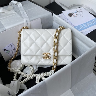  Handbag   Chanel AS3206 size  16-22-7 cm