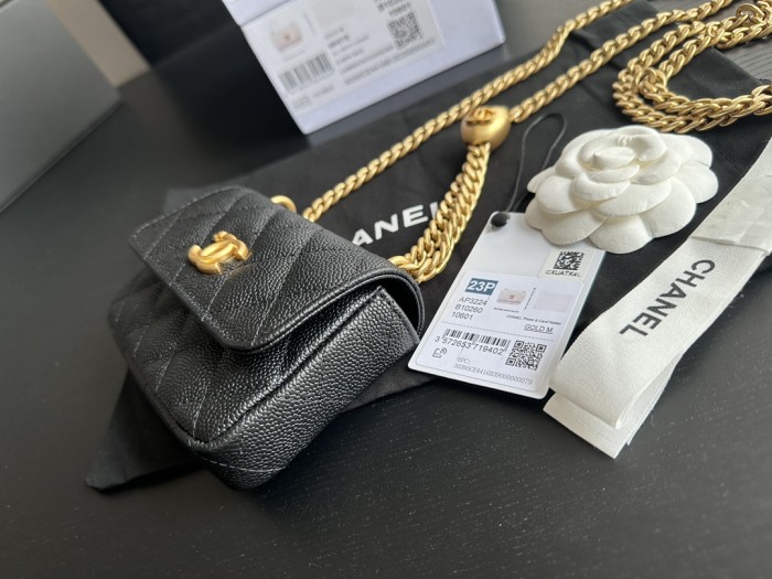  Handbag  Chanel  3224  size  12.5cmx9cmx3 cm 