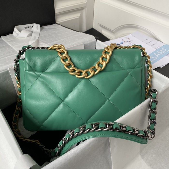 Handbag   Chanel  size  30 cm
