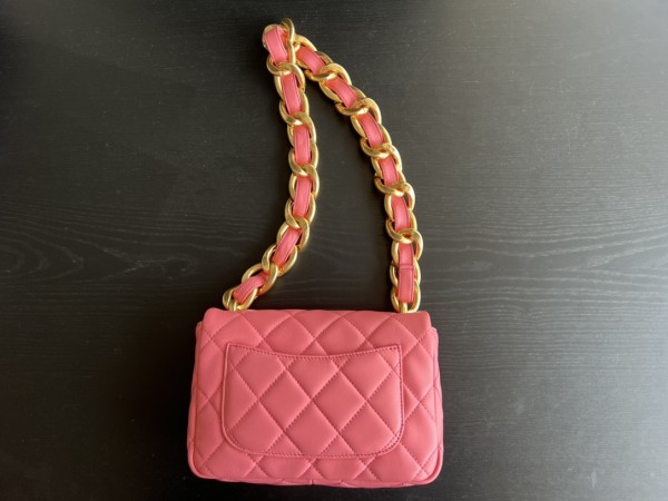  Handbag   Chanel   size  20 cm