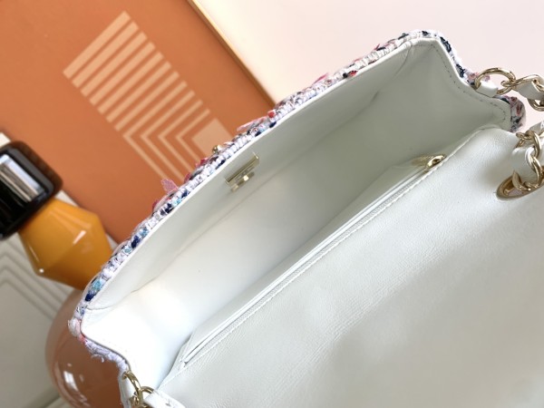  Handbag  Chanel  size  20/25 cm