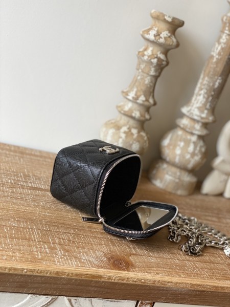  Handbag Chanel 81193  size  12 cm