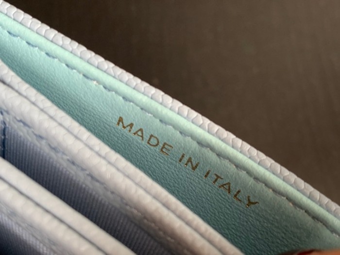 Handbag  Chanel  2444  size  10cmx8cmx1.5 cm