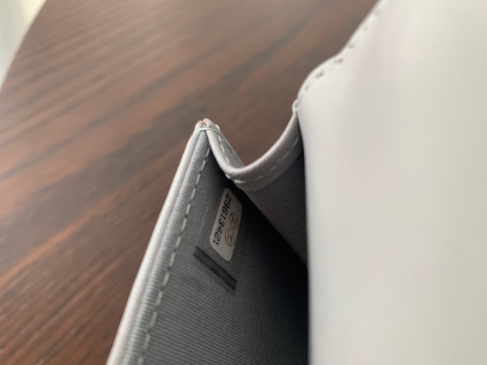 Handbag   Chanel AP1773  size 18.5cmx10cmx2.5 cm 