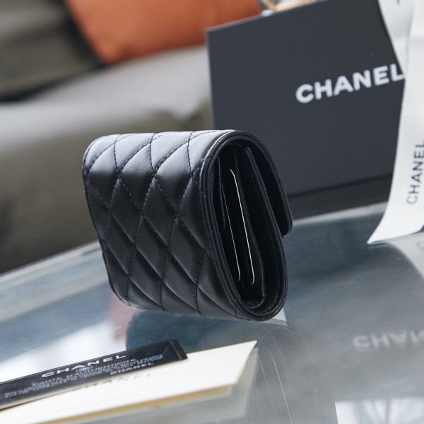 Handbag  Chanel AP07940  size  9×10.5×3 cm 