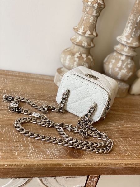  Handbag Chanel 81193  size  12 cm  