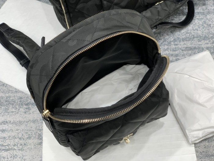 Handbag   Chanel   size 51*23*20.5 cm