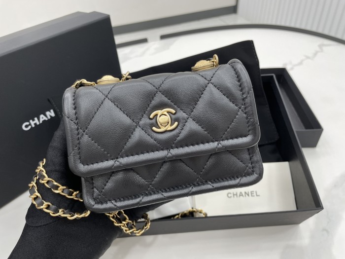 Handbag   Chanel  AP1664  size  13.5*9.4*4.5 cm