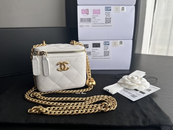  Handbag   Chanel   3203  size  11cmx8.5cmx7 cm