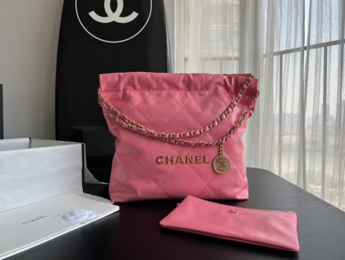  Handbag   Chanel  size  39cmx42cmx8 cm
