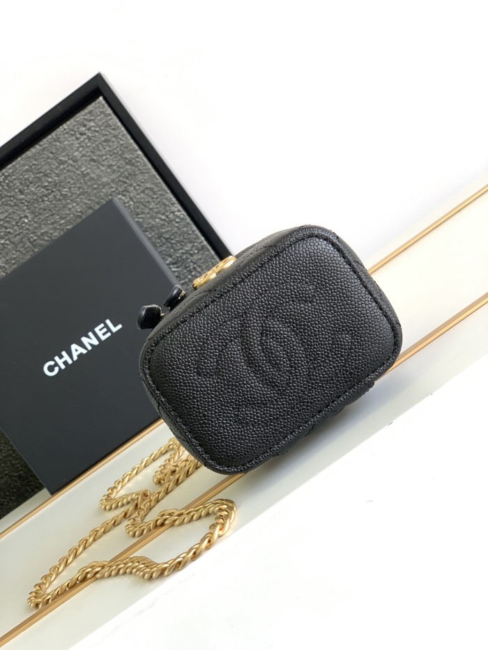  Handbag  Chanel  size  10.5   8.5  7 cm