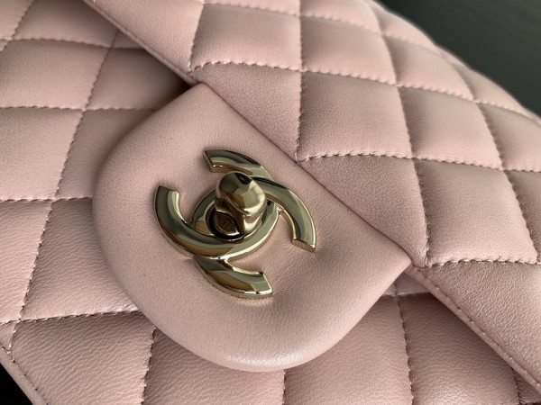 Handbag   Chanel  1112  size 25 cm