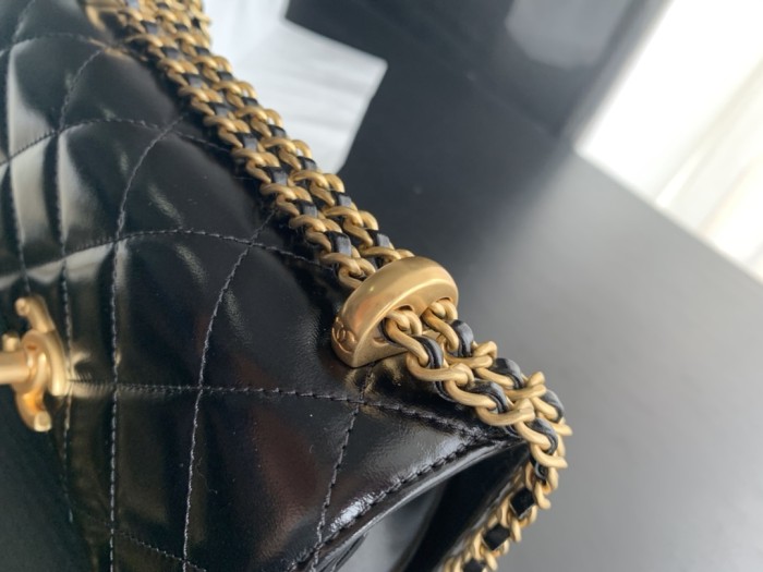  Handbag   Chanel  size  22 cm